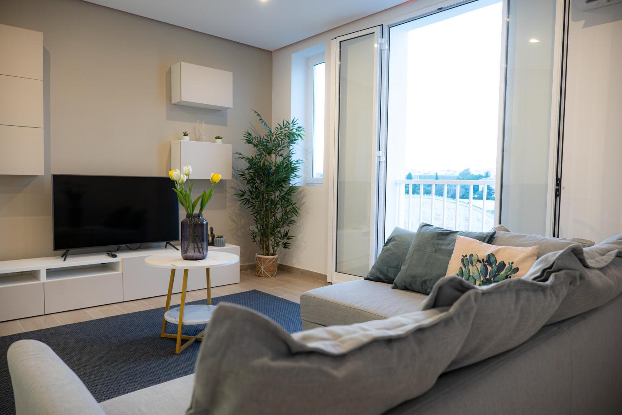 Gibi & Lumo Apartment's By Eldi Apartament *