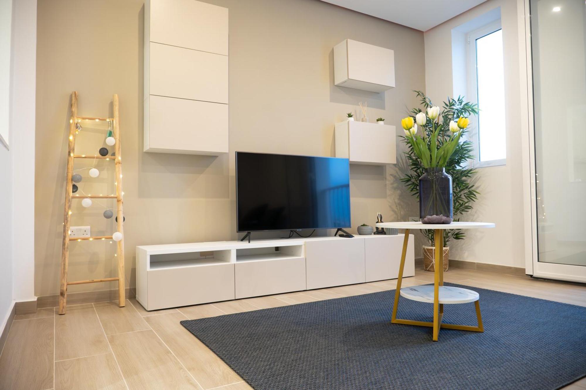Gibi & Lumo Apartment's By Eldi Apartament