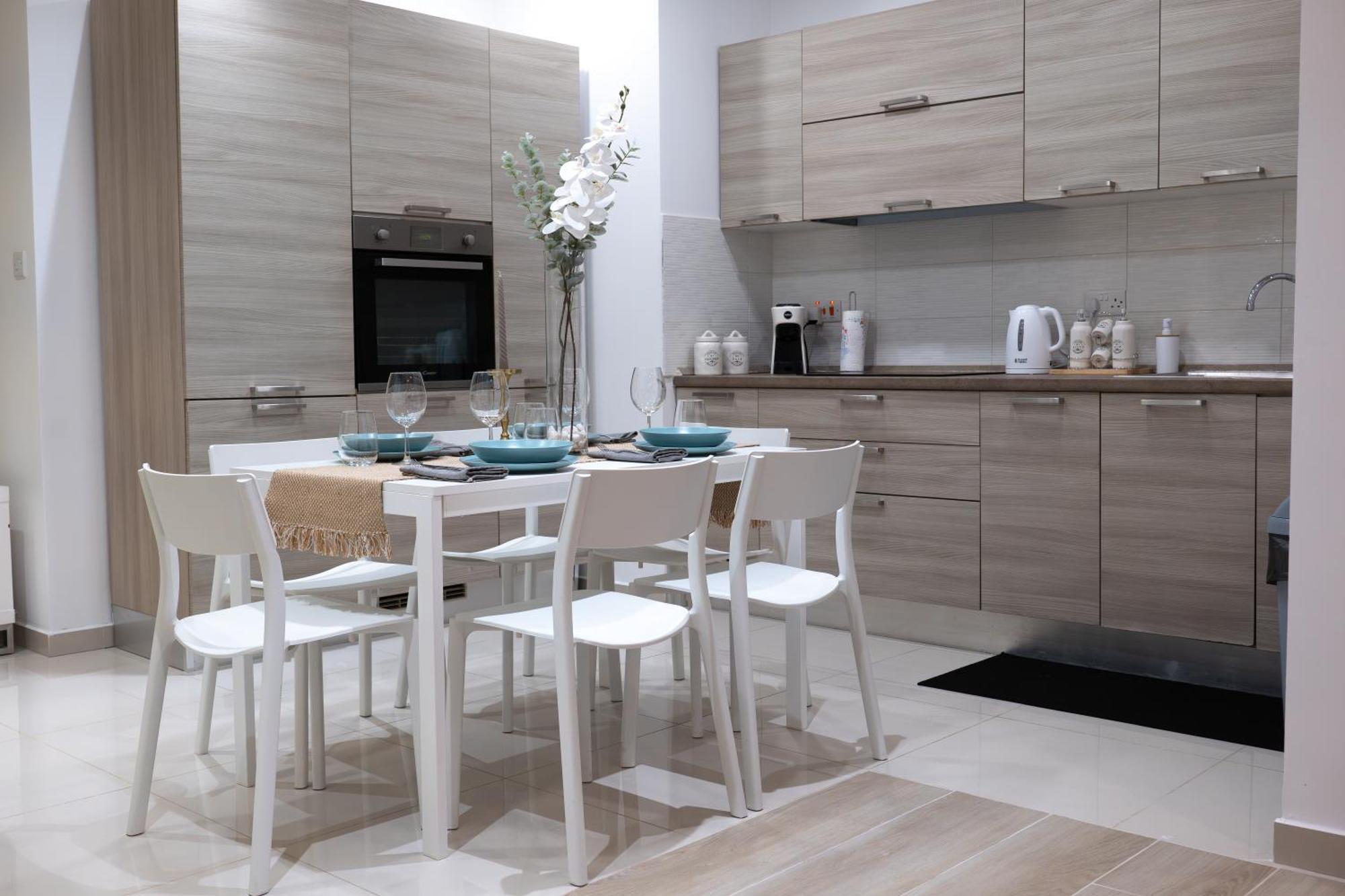 Gibi & Lumo Apartment's By Eldi * Msida