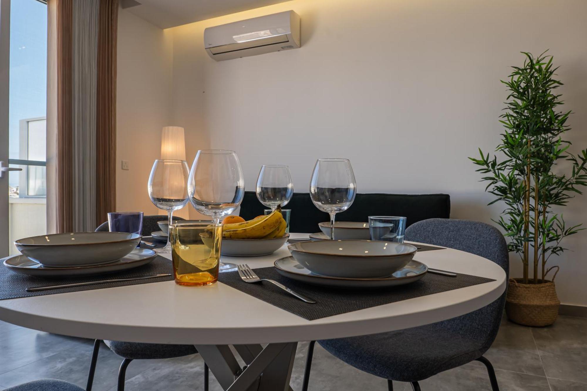 Gibi & Lumo Apartment's By Eldi Apartament