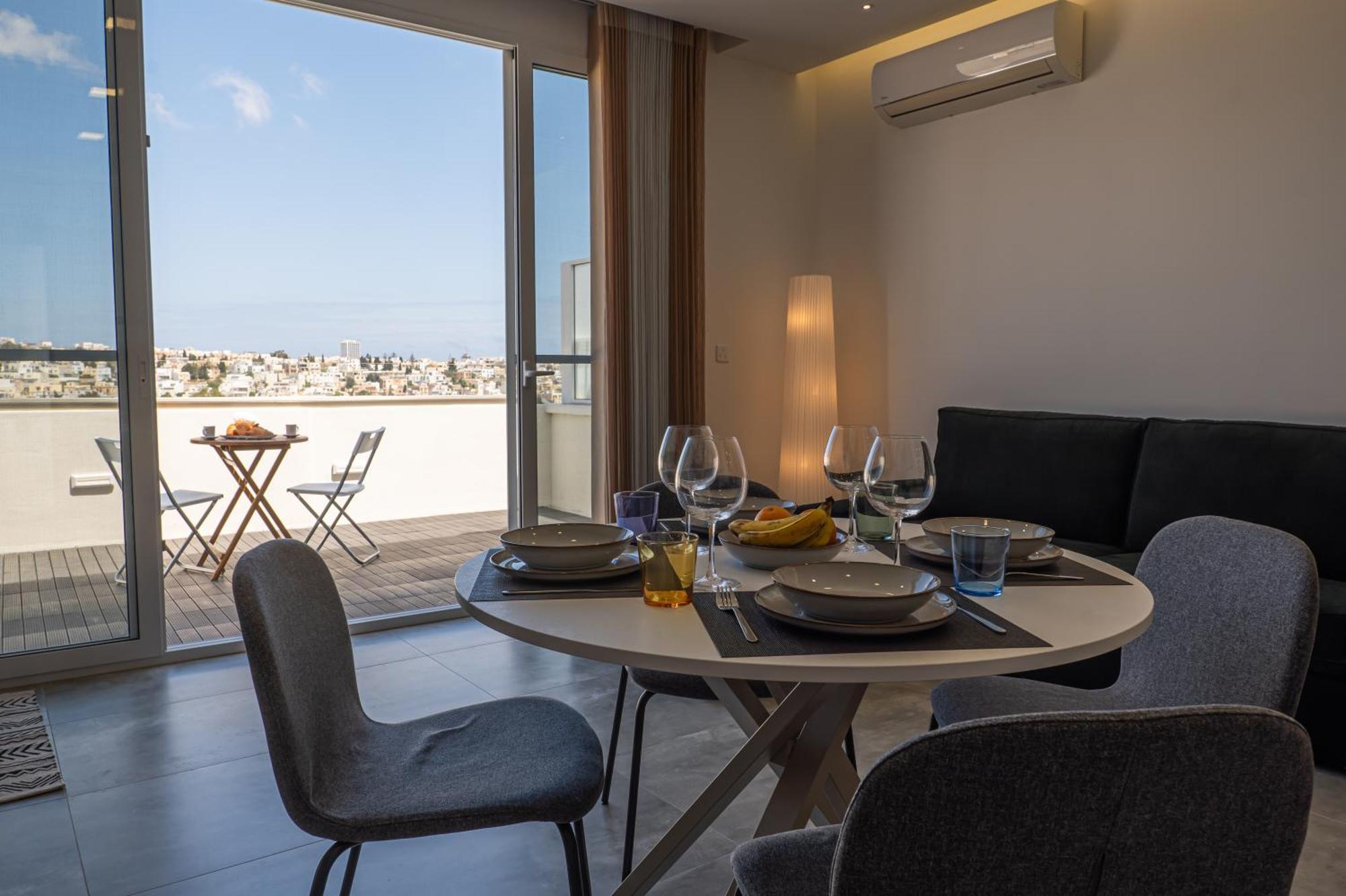 Gibi & Lumo Apartment's By Eldi Apartament