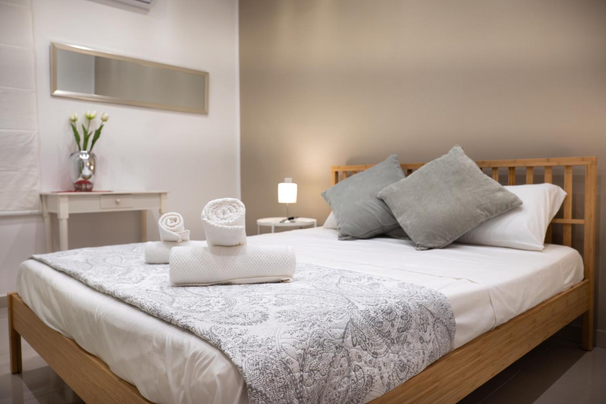 Gibi & Lumo Apartment's By Eldi Apartment *